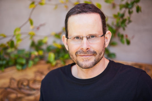 Кой е Антъни Уилям – Лечителят Медиум?