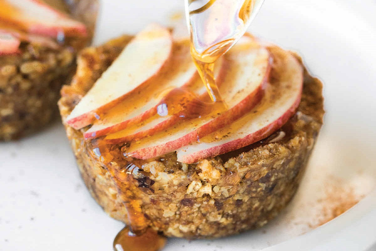 RAW MINI APPLE PIE TARTS